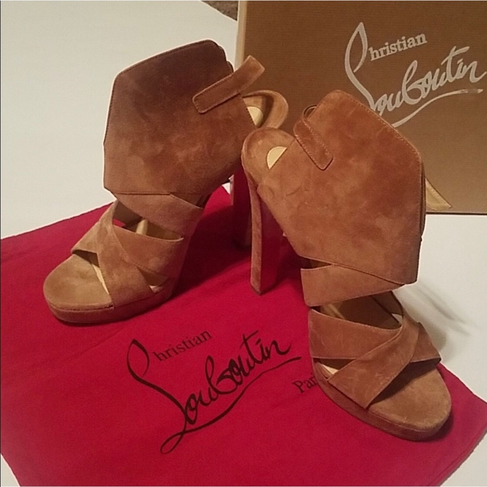 Louboutin apron heel- 100% authentic